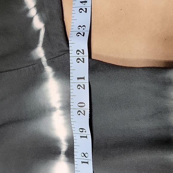 ASOS DESIGN Size 2 Oversized Sweatshirt in Charcoal with Tie-Dye Stripe - Picture 6 of 11